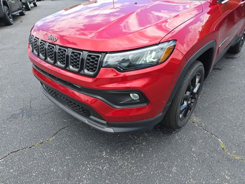 New 2025 Jeep Compass Latitude w/ Altitude Special Edition image 10