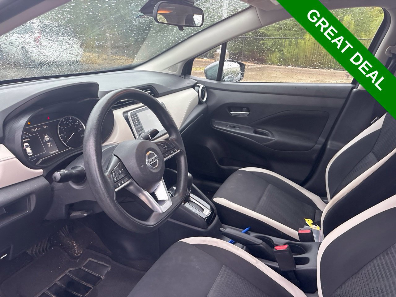 Used 2021 Nissan Versa SV FWD image 15