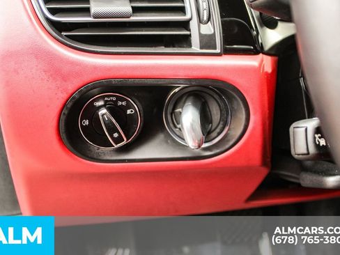 Used 2024 Porsche Macan image 29