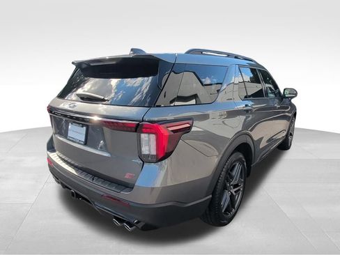 Used 2025 Ford Explorer ST w/ Sun And Sound Package AWD/4WD image 5