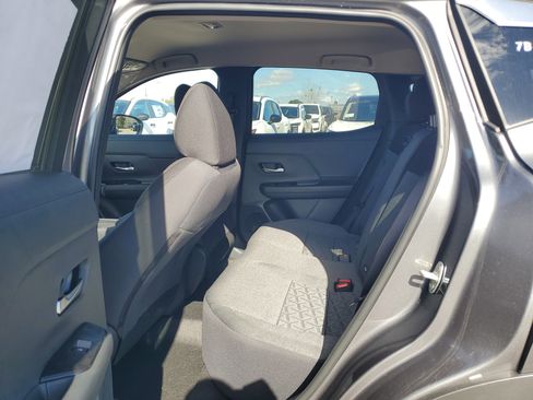 New 2026 Nissan Kicks SV image 10