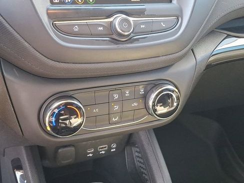 Used 2022 Chevrolet TrailBlazer LS image 12