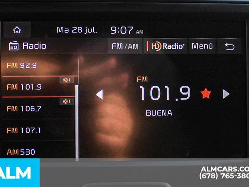 Used 2025 Kia Soul LX w/ LX Technology Package FWD image 32