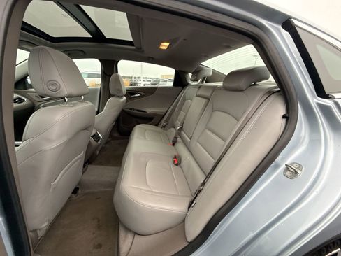 Used 2017 Chevrolet Malibu LT w/ Leather Package image 24