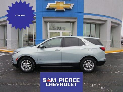 Used 2022 Chevrolet Equinox LT image 1