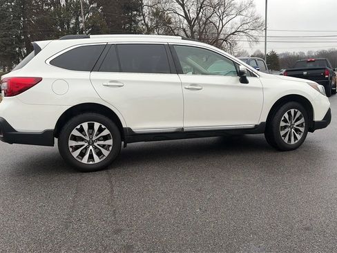Used 2019 Subaru Outback 3.6R Touring w/ Popular Package #3A image 11