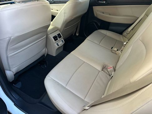 Used 2019 Subaru Outback 2.5i Limited image 13