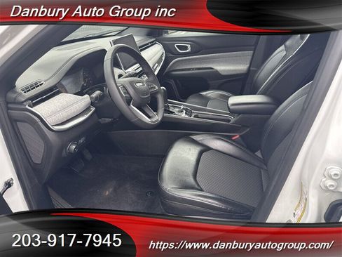 Used 2023 Jeep Compass Latitude w/ Convenience Group image 13