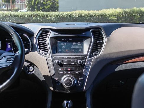 Used 2019 Hyundai Santa Fe XL SE w/ SE Premium Package 02 FWD image 17