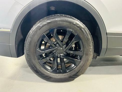 Used 2022 Volkswagen Tiguan S AWD/4WD image 10