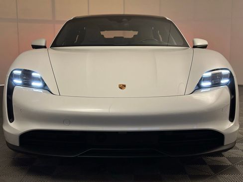 Used 2023 Porsche Taycan 4S image 23