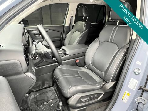 Used 2025 Honda Pilot Elite image 7