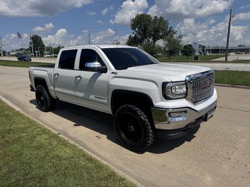 Used 2017 GMC Sierra 1500 SLT w/ SLT Premium Package AWD/4WD image 7