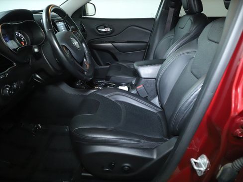Used 2020 Jeep Cherokee Limited AWD/4WD image 19