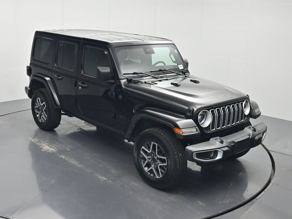 Used 2025 Jeep Wrangler Unlimited Sahara AWD/4WD image 30