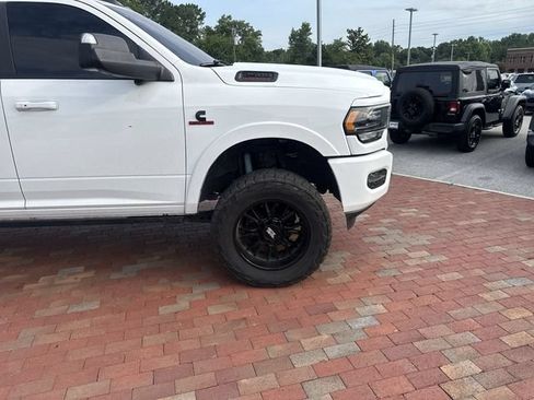 Used 2022 RAM 2500 Limited AWD/4WD image 17