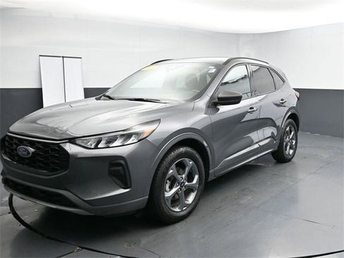 Used 2023 Ford Escape ST-Line w/ Tech Pack #1 image 7