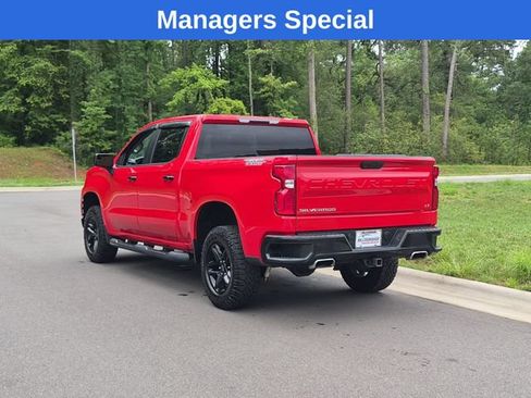Used 2019 Chevrolet Silverado 1500 LT Trail Boss w/ Convenience Package AWD/4WD image 11