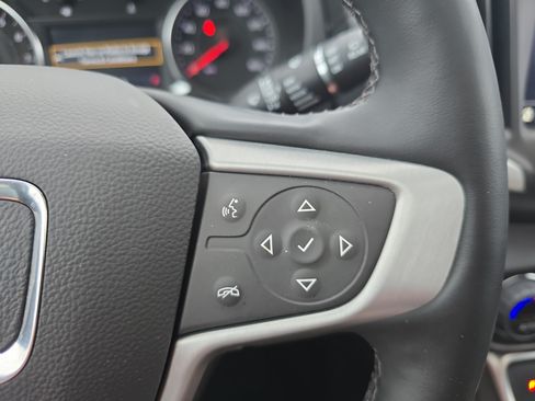 Used 2024 GMC Terrain SLT w/ Infotainment Package II AWD/4WD image 32