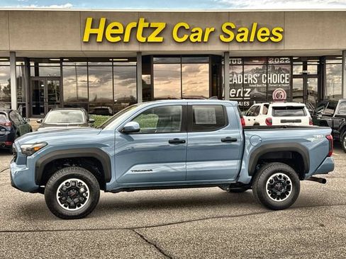 Used 2026 Toyota Tacoma TRD Off-Road AWD/4WD image 1