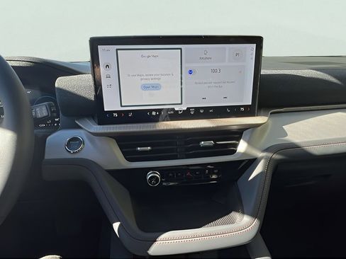 New 2026 Ford Explorer Active w/ Active Comfort Package image 17