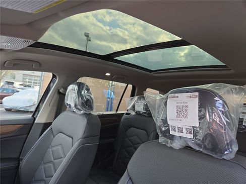 New 2026 Volkswagen Atlas SE image 21