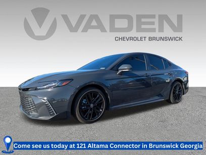 Used 2025 Toyota Camry SE w/ Multimedia Upgrade Package