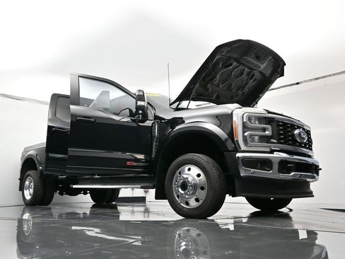 Used 2023 Ford F450 Lariat w/ FX4 Off-Road Package image 51