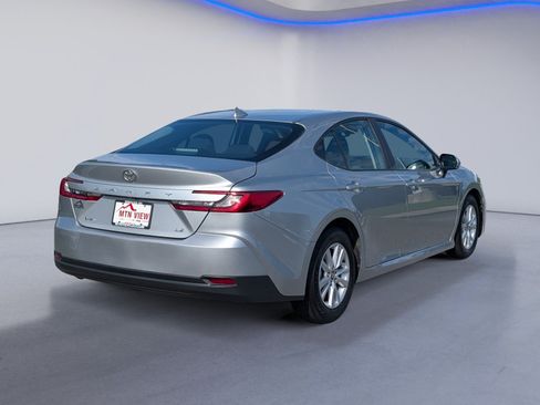 Used 2025 Toyota Camry LE FWD image 9