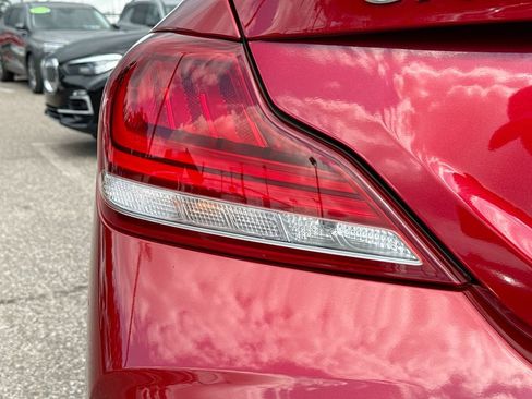 Used 2020 Genesis G70 2.0T image 10