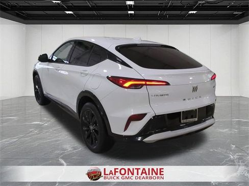 Used 2024 Buick Envista Sport Touring w/ Convenience I Package image 6