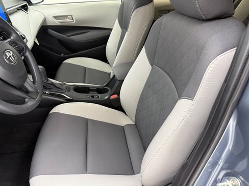 Used 2025 Toyota Corolla LE image 26