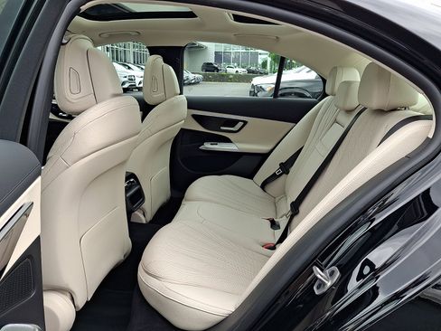 Certified 2026 Mercedes-Benz E 350 4MATIC Sedan image 10