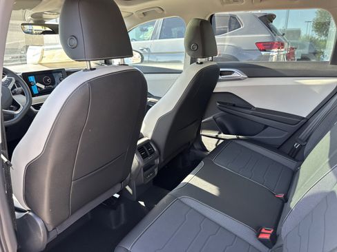 New 2026 Volkswagen Taos SE AWD/4WD image 18