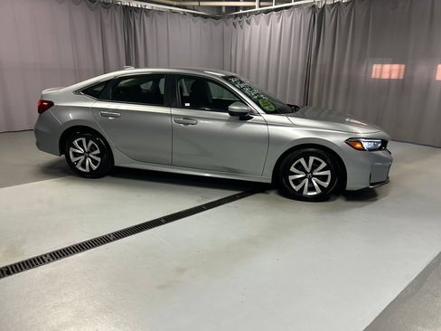 Used 2026 Honda Civic LX image 8