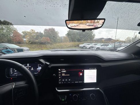 Certified 2024 GMC Sierra 2500 Denali w/ Denali Reserve Package image 10