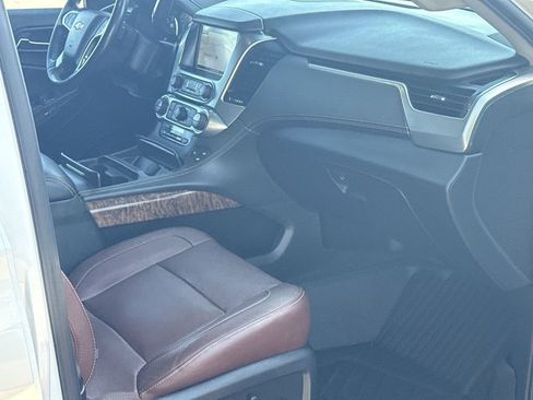 Certified 2020 Chevrolet Suburban Premier w/ Premier Plus Edition image 19