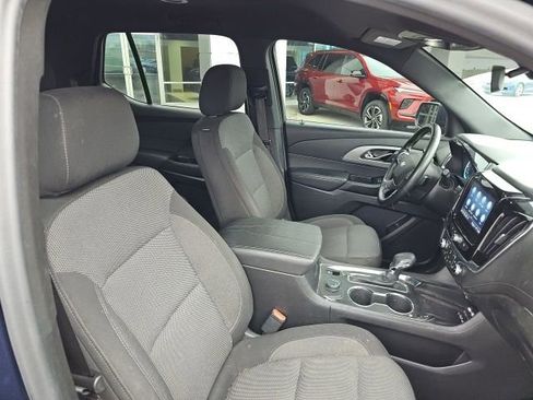 Used 2023 Chevrolet Traverse LT w/ LPO, Floor Liner Package image 30