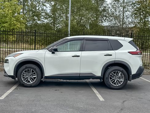 Used 2022 Nissan Rogue S image 7