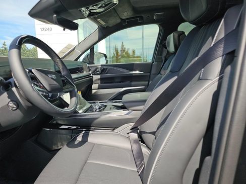 New 2026 Cadillac Escalade IQ Sport 2 w/ LPO, ONYX Package AWD/4WD image 24