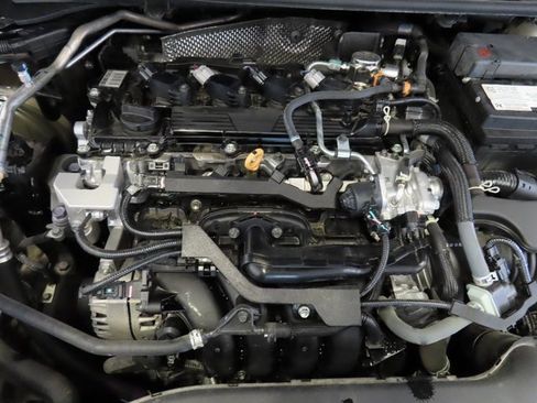 Used 2024 Toyota Corolla LE image 30