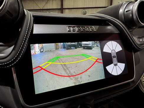 Used 2019 Ferrari GTC4Lusso T image 32