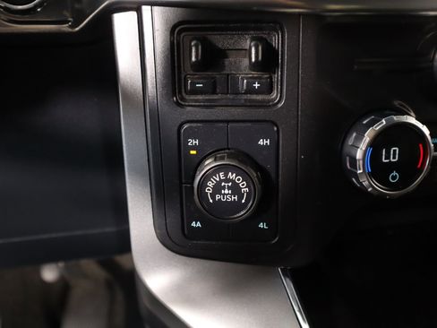 Used 2021 Ford F150 Lariat image 12