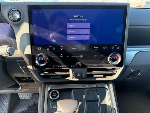 Certified 2024 Lexus GX 550 w/ Accessory Package (2T) image 13