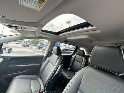 Used 2026 Honda Odyssey Elite image 18