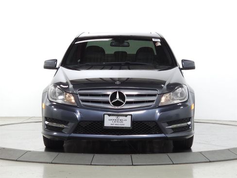 Used 2013 Mercedes-Benz C 300 4MATIC Sedan image 2