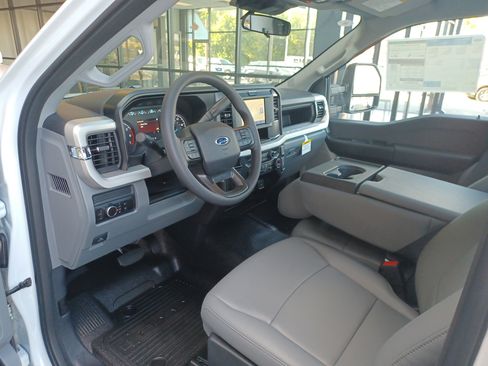 New 2026 Ford F250 XL image 16