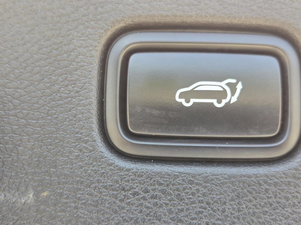 Used 2024 Kia Sportage X-Pro AWD/4WD image 8