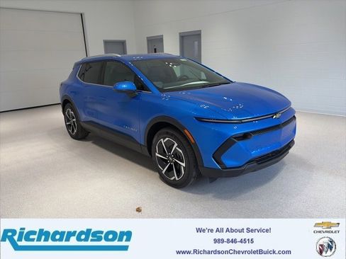 New 2026 Chevrolet Equinox EV LT image 1