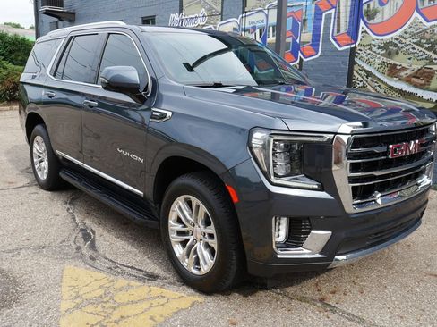 Used 2021 GMC Yukon SLT w/ SLT Premium Package AWD/4WD image 28